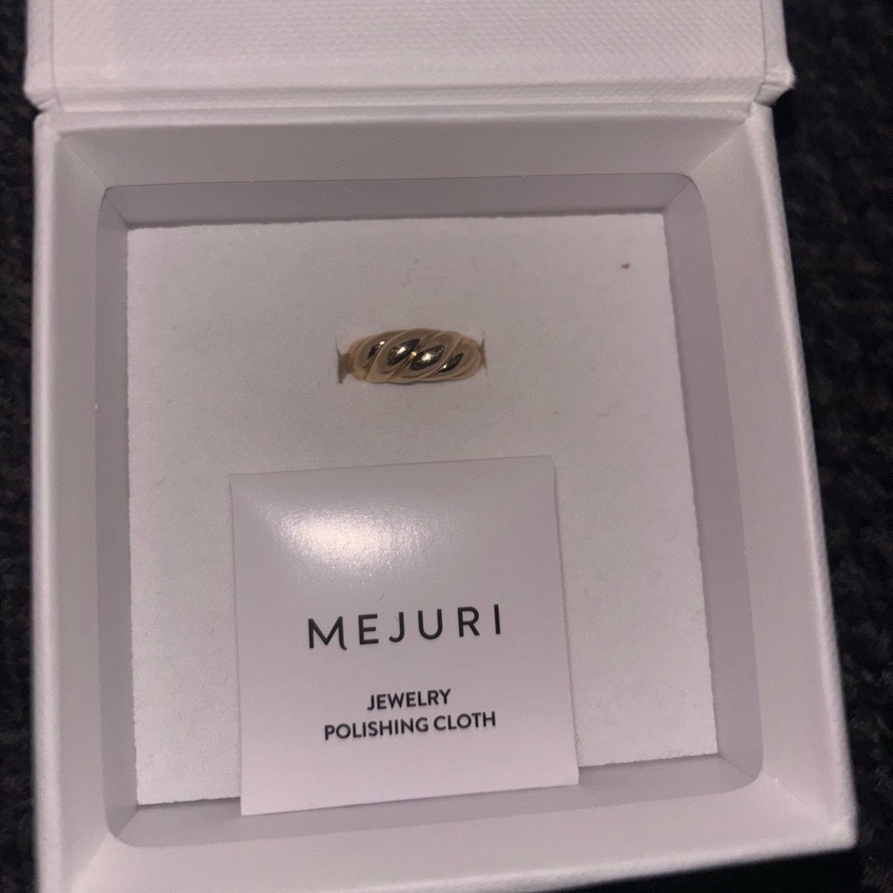 Mejuri 14k Solid Gold Croissant Ring